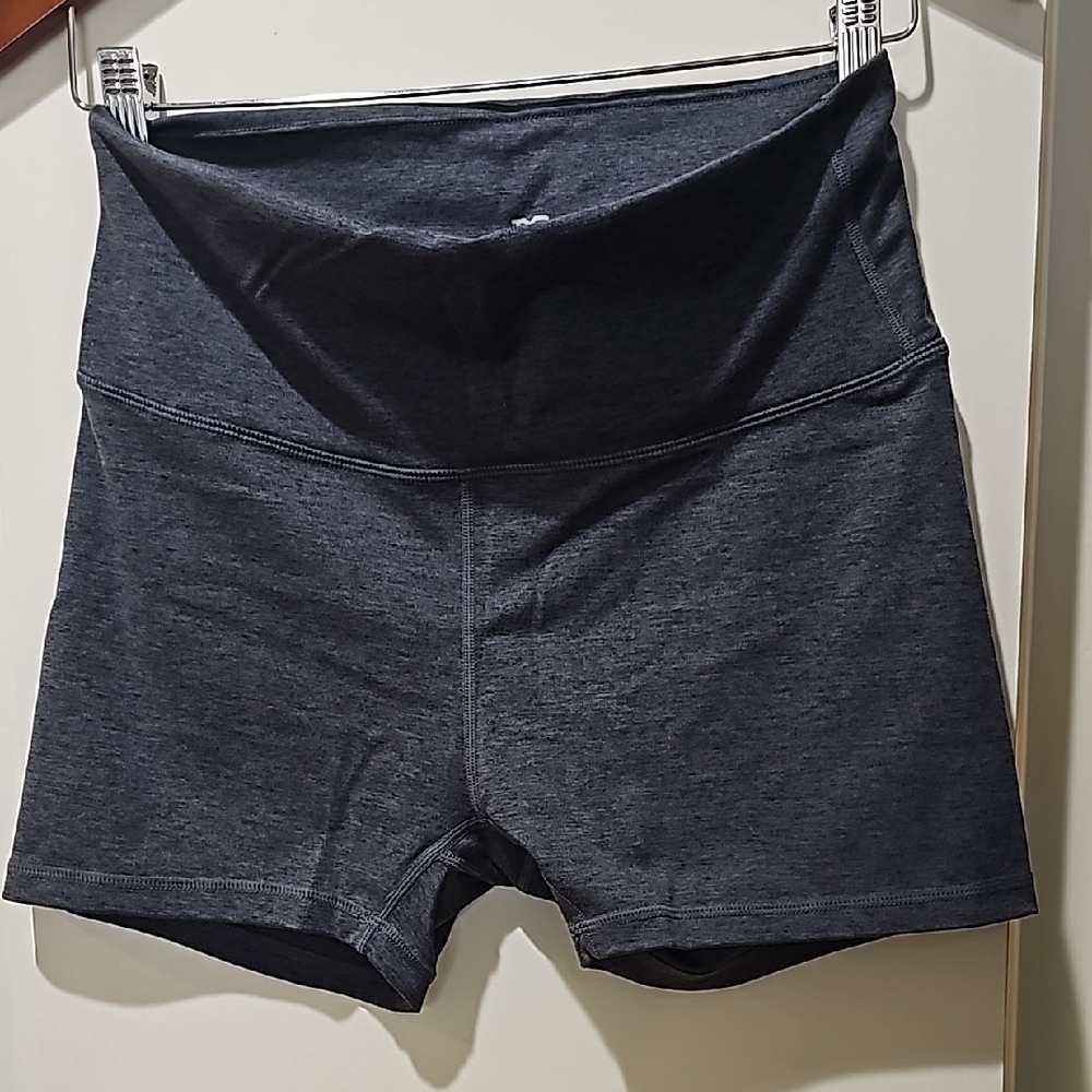 TYR Black Bike Shorts with Supportive Waistband